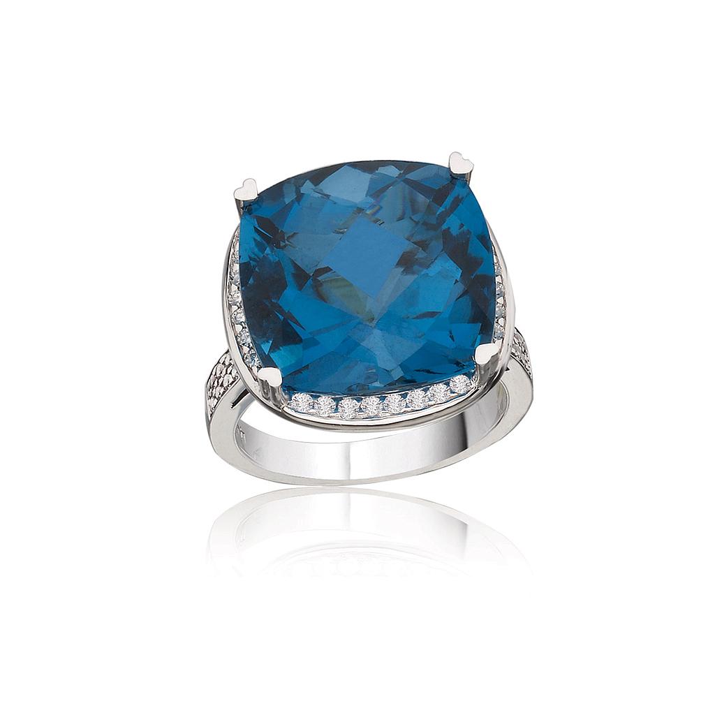 18k White Gold 15m Cushion London Blue Checkerboard Ring W/Halo