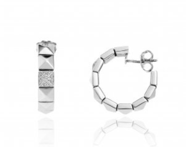 WG Earring With Diamonds