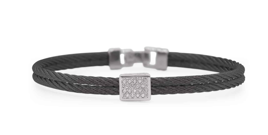 Single Square Station Bracelet with 18kt Gold & Diamonds