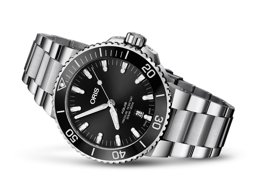 Oris Aquis Date Diver 43.5mm Black Dial On Bracelet