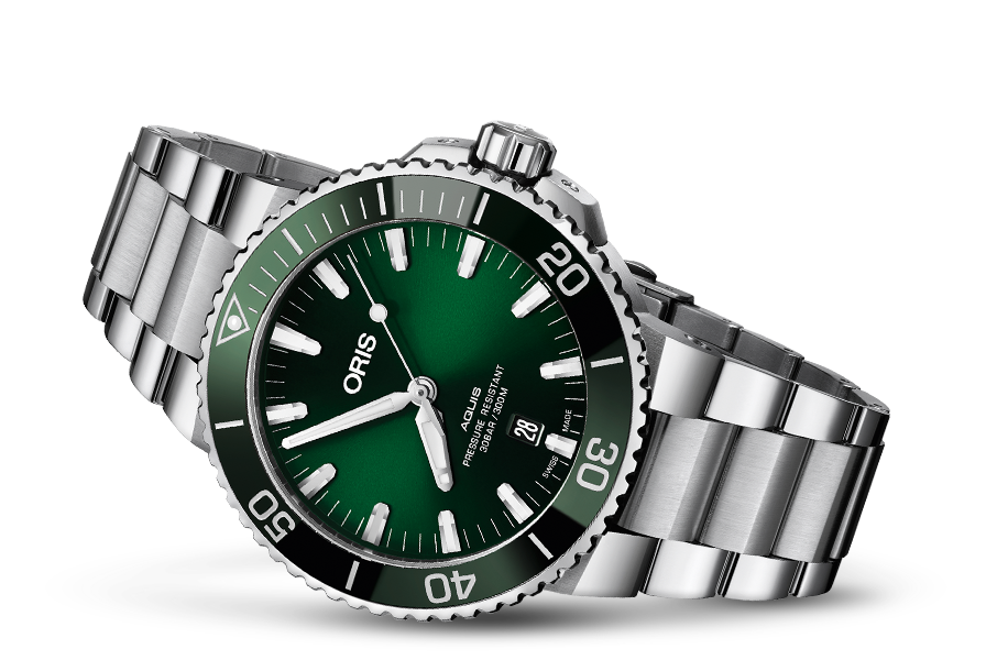 Aquis Date 43.5m Green