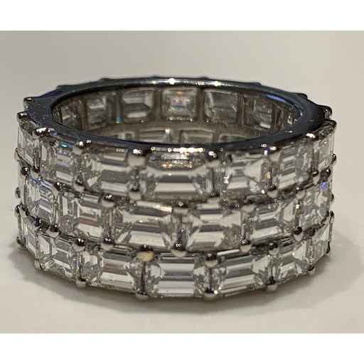 [R .WEDD.0049961] Platinum 3 Row Horizontal Emerald Cut Eternity Band