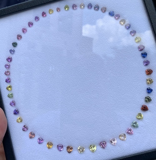 [NA.LOOS.0054030] No-Heat Heart Shape Multi Color Sapphire Layout