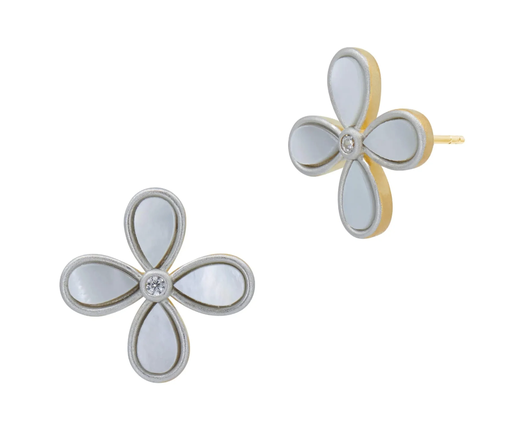 [FEAR.00079870] Blossoming Brilliance Stud Earrings