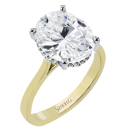 Oval Engagement Mounting with Hidden Halo