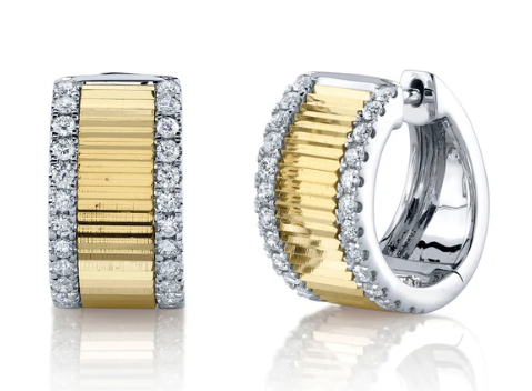 [DERR.00081073] CIGAR AND DIAMOND HUGGIE EARRING