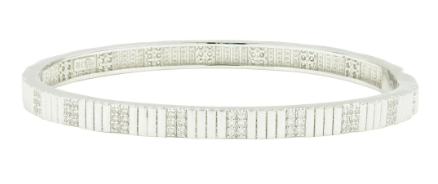 [FBRA.00081813] Sleek Pave Hinge Bangle