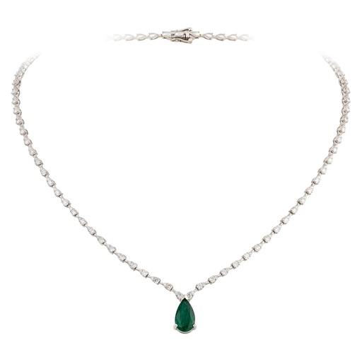 [GJNK.00083642] Pear Emerald Pendant on Diamond Necklace