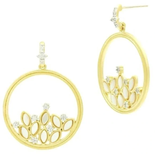 [FEAR.00083990] Fleur Bloom MOP Cluster Open Hoop Earring